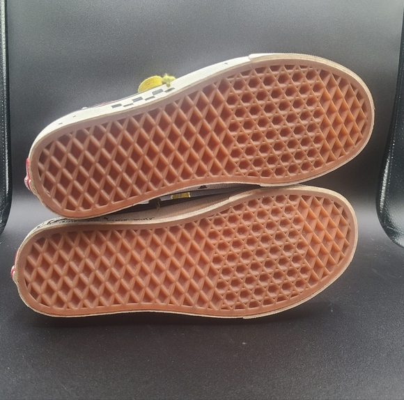 RARE Vans X Stranger Things Hellfire club sneaker - Picture 4 of 5